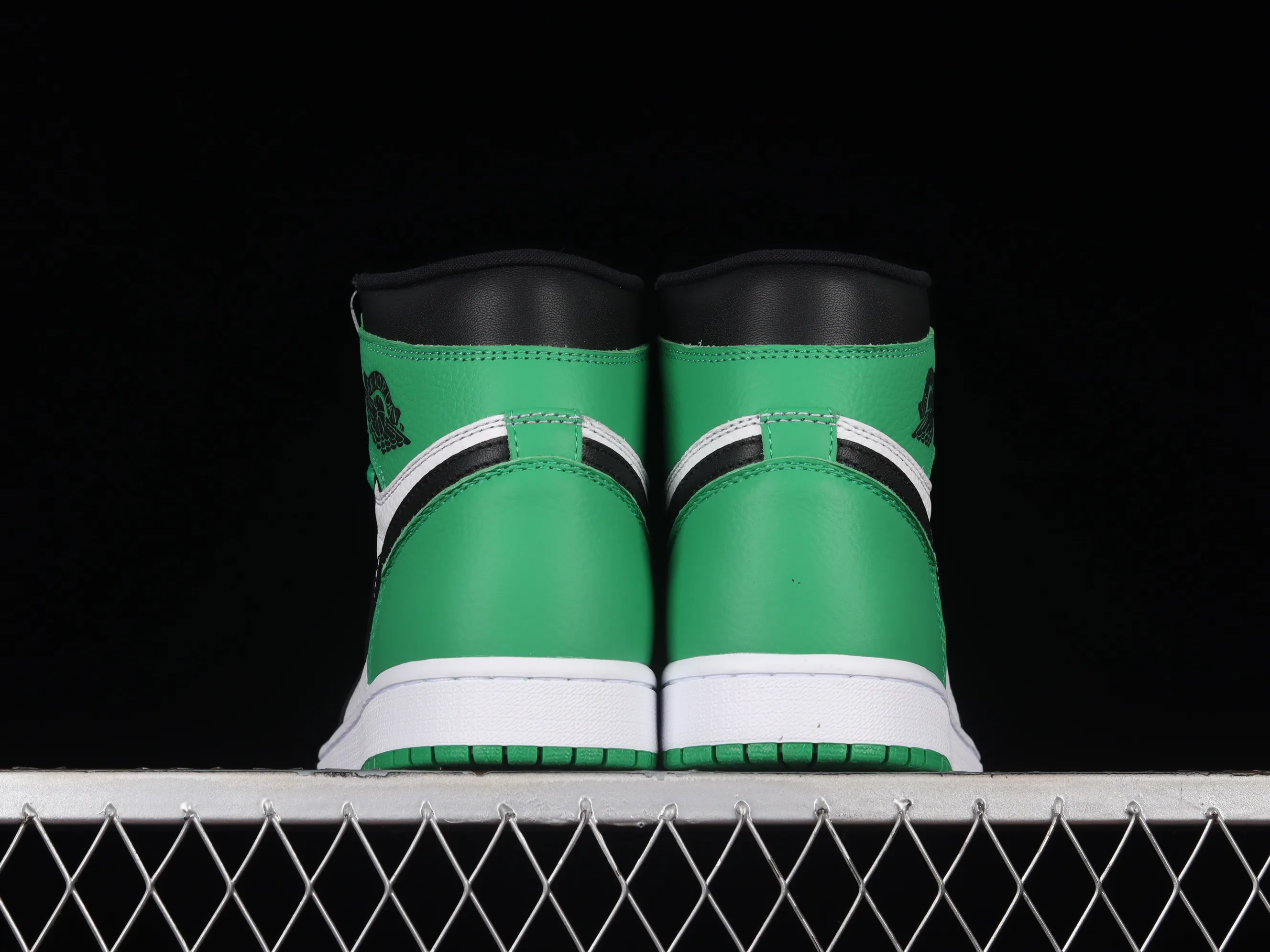 All categories Air Jordan Jordan series basketball shoes Air Jordan 1 High L version Air Jordan 1 High OG "Lucky Green" AJ1 Joe 1 Celtics Black Green Toe DZ5485-031